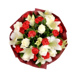 red roses and white roses